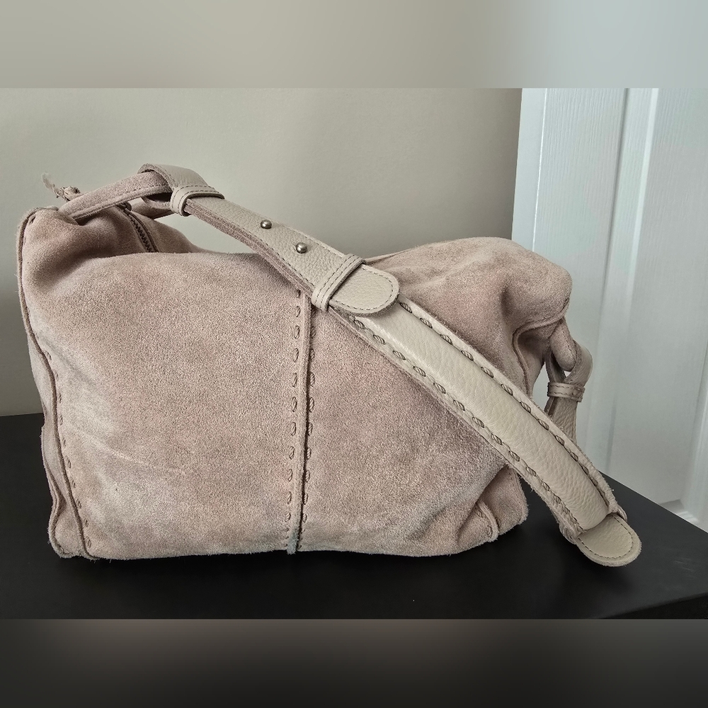 The Sac Suede Shoulder Bag in Blush/Cream